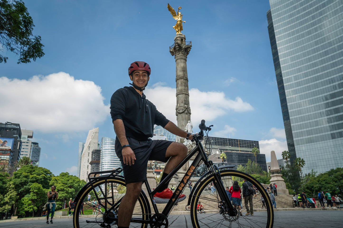 Bicicleta  de Montaña City R 700 Negra